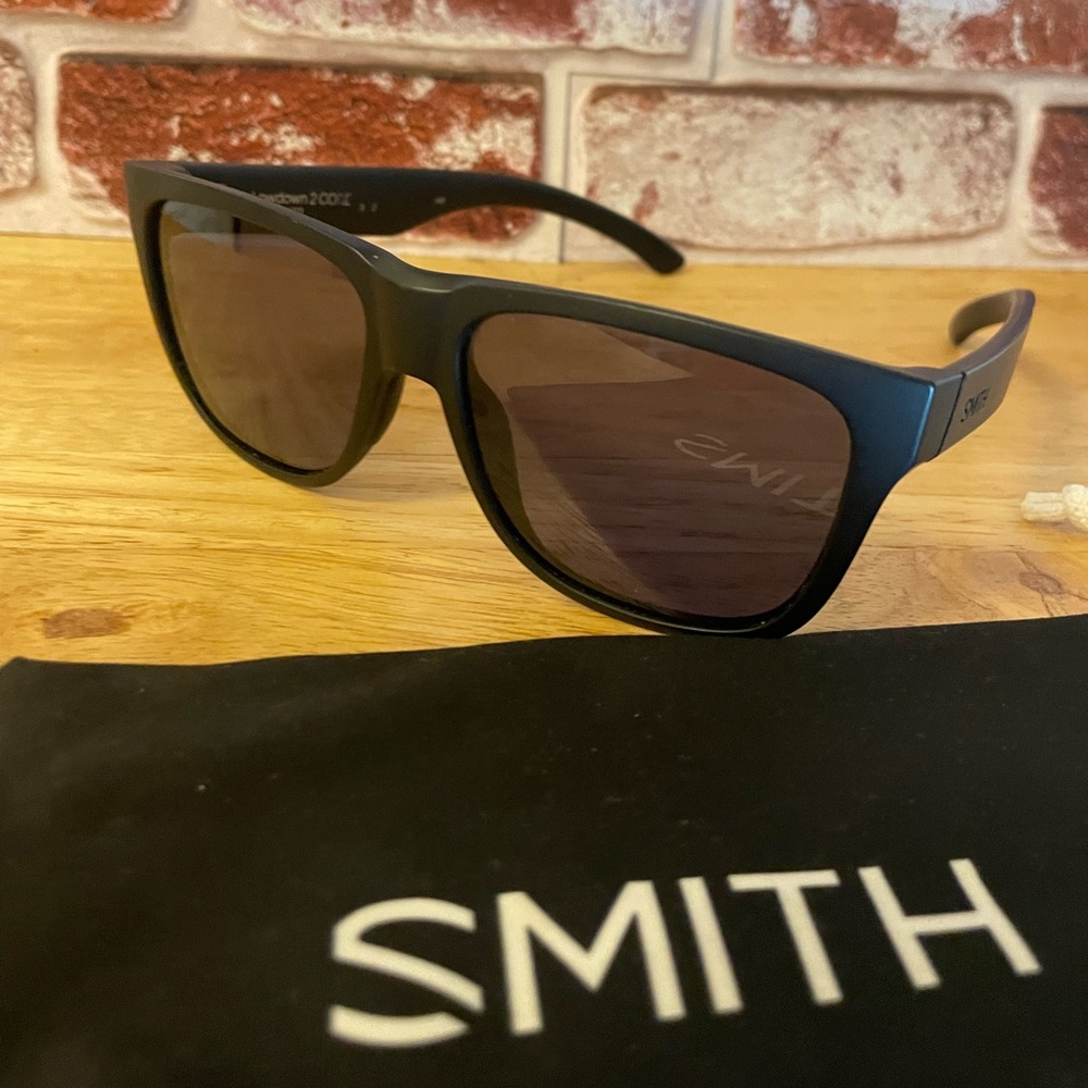 Brand new, never worn SMITH sunglasses, wayfarer style. All black